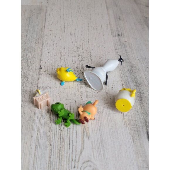 Disney mini mascot Olaf gus gus flounder Mrs Potts tangled toy set - Picture 8 of 8